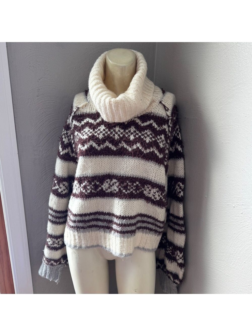 Free People Check Me Out pullover sweater, winter fog, size med, wool